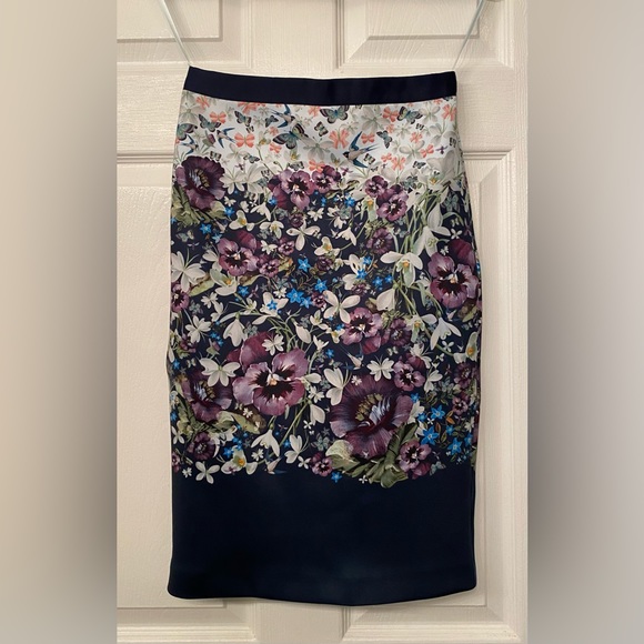 Ted Baker London Dresses & Skirts - Ted Baker skirt *GENTLY worn*